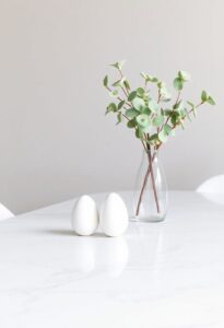 minimalist easter table designs