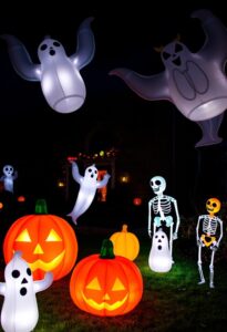 show stopping halloween yard inflatables